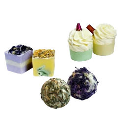 Alternative view of Satin Naturel BIO Badepralinen Divine Moments Geschenkset
